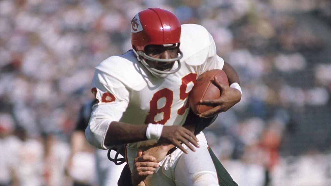 Otis Taylor, receiver who helped Kansas City Chiefs win their first Super  Bowl, dies at 80