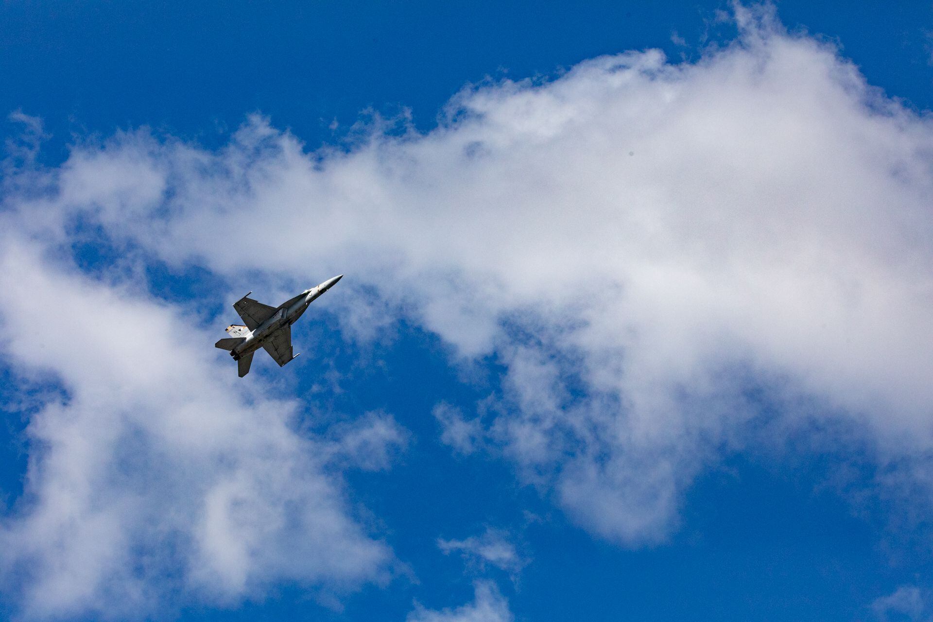 SEE: U.S. Air Force Thunderbirds fly over Magic Kingdom, EPCOT – WFTV