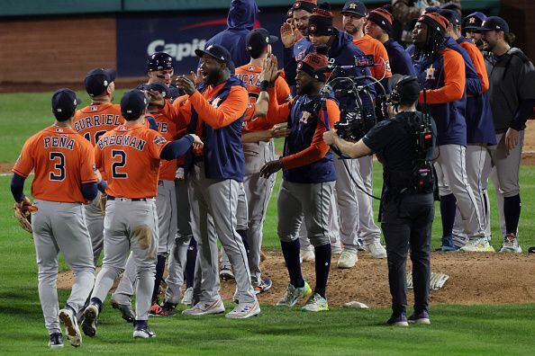 Astros 5, Phillies 0: Astros twirl a combined no hitter - The Good