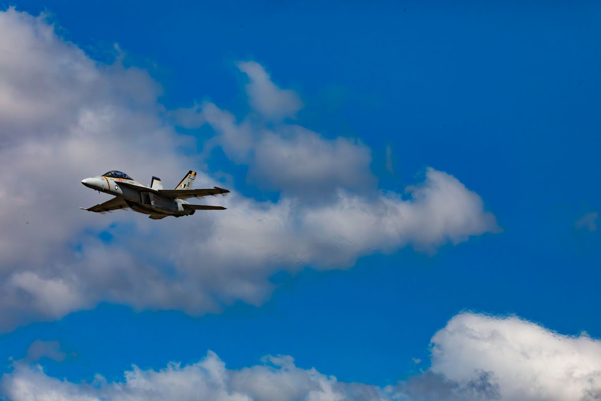 SEE: U.S. Air Force Thunderbirds fly over Magic Kingdom, EPCOT – WFTV