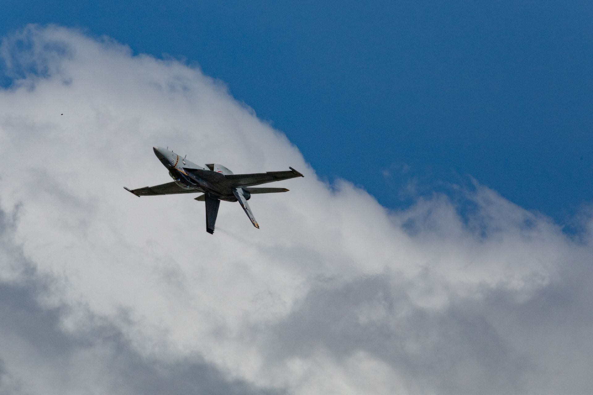 SEE: U.S. Air Force Thunderbirds fly over Magic Kingdom, EPCOT – WFTV