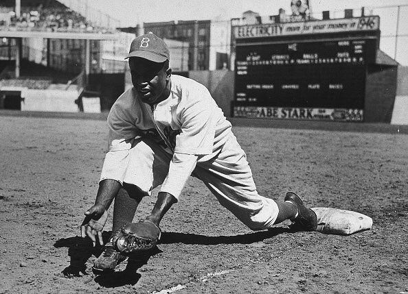 Jackie Robinson's All-Star Game bat sells for $1.08 million – KIRO